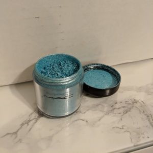 Mac pigment in Mutiny